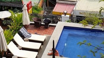 Number 9 Hotel