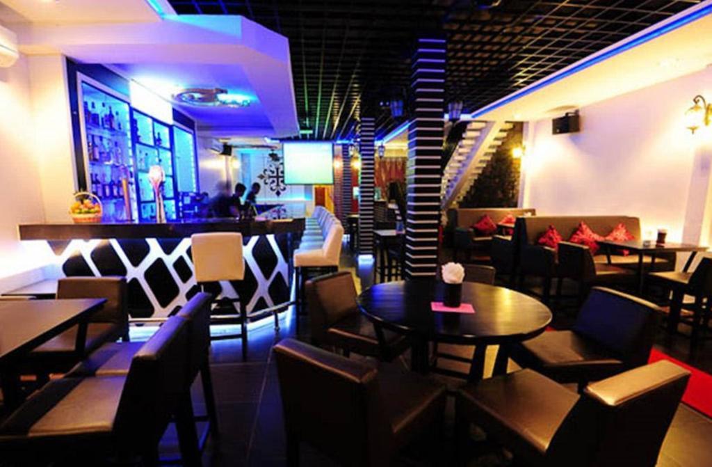 Number 9 3* Phnom Penh